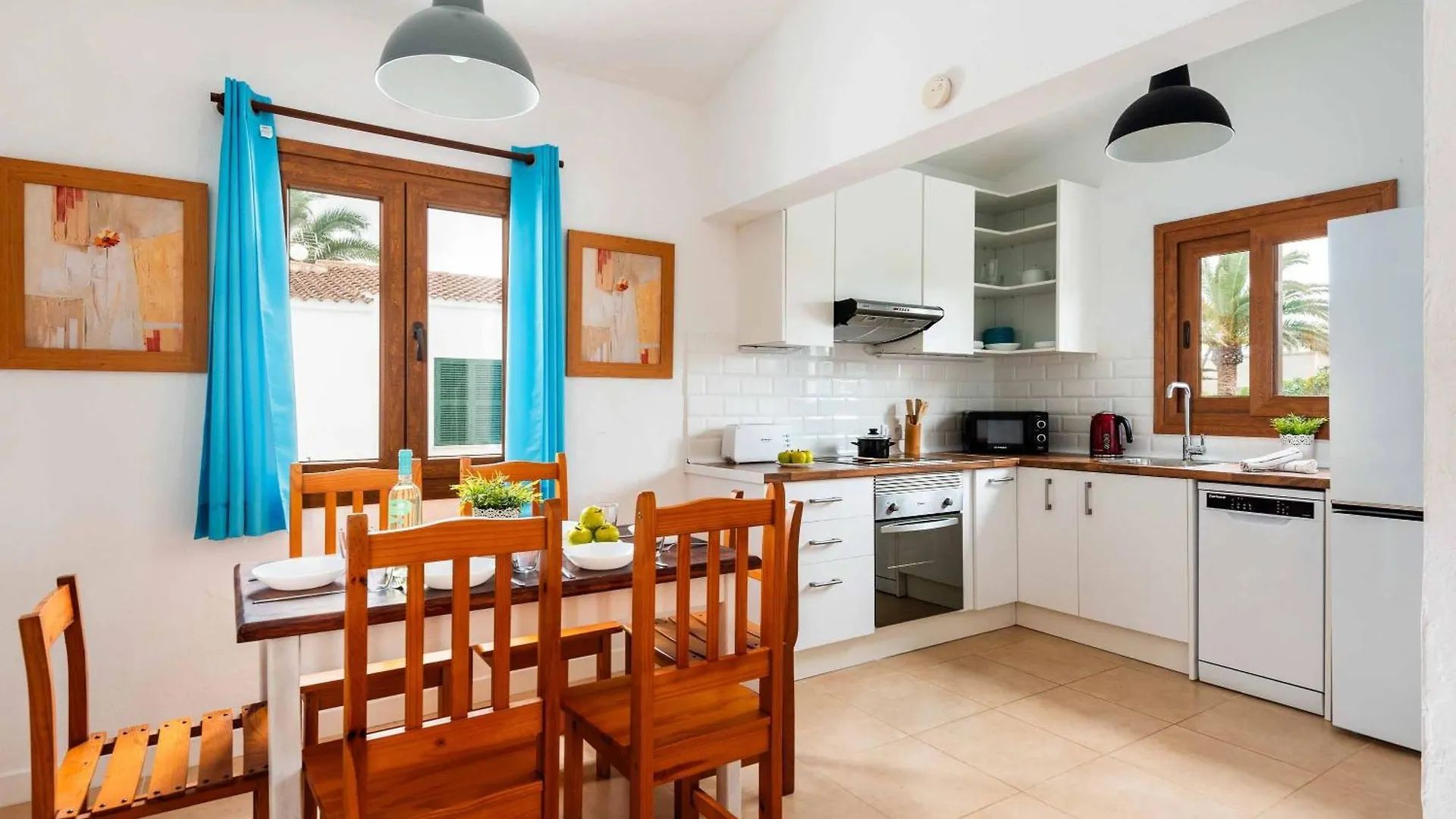 Las Petunias Cala'N Blanes  0*, Cala'N Blanes (Menorca) Španělsko